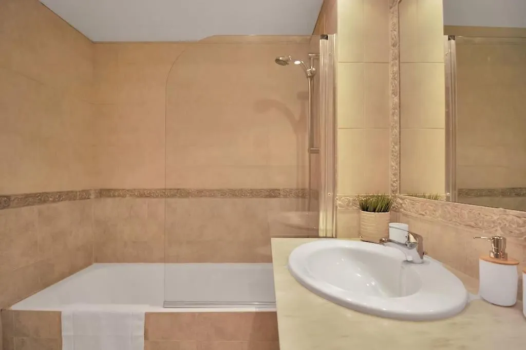 Apartamento Con Piscina Y Padel Cerca Del Mar - Hacienda Del Sol Apartment Estepona 0*,  Spain